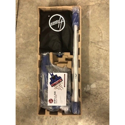 Hoover Impulse Cordless stick vacuum - Picture 2 of 5