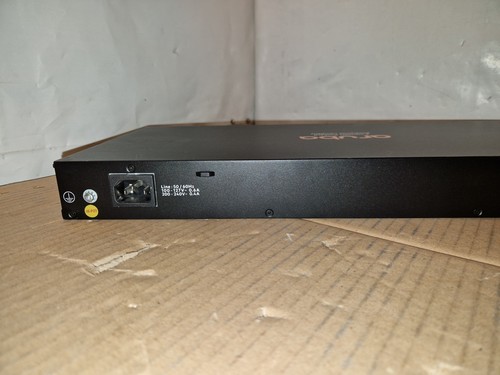 HPE Aruba 2540-24G 4SFP+ Switch JL354A - Afbeelding 6 van 8
