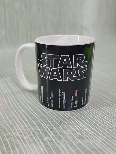 Star Wars Lightsaber Heat Change Mug New Unused Boxed - Picture 2 of 5