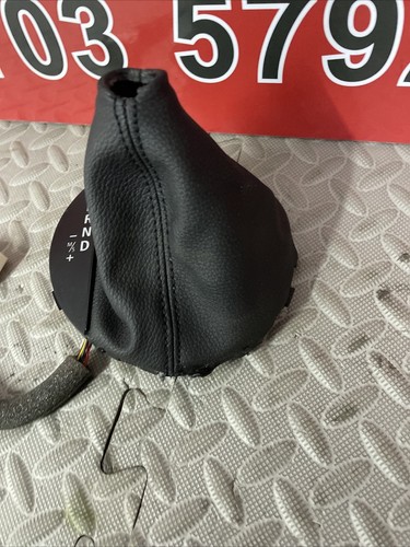 Genuine Used MINI Black Leather Automatic Gear Gaiter for R60 / R61 - 9803426 - Picture 4 of 7