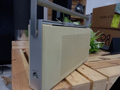 Bang & Olufsen Beolit 500 - Picture 2 of 8