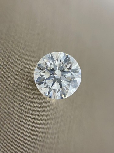 Diamante Naturale Certificato 7,20 Ct Grado D TONDO SFUSO VVS1/13,5 mm - Foto 8 di 10
