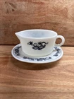 Vintage Pyrex /Corning Old Town Blue Onion Gravy Boat & Under Plate
