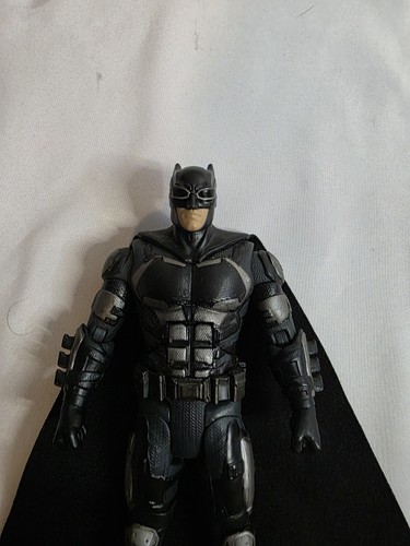 DC Multiverse Justice League Batman 6 Inch Action Figure Mattel Steppenwolf - Picture 3 of 5