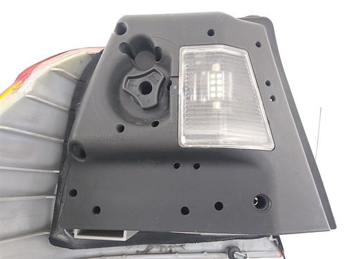 BMW 325i E46 Sedan Quarter Passenger Right Tail Light Lamp Fits 2002-2005 - Picture 7 of 9