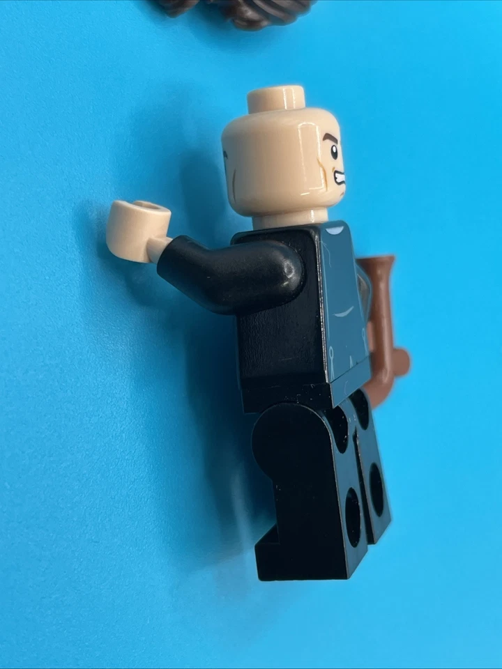 Lego Pirates of the Caribbean Philip Swift Minifigure 4194 POTC - Image 4 of 4