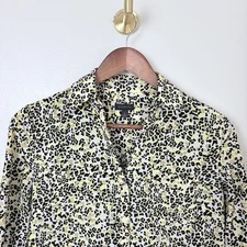 Talbots 2010s Womens 4 Small Button Up Shirt Lime Leopard Cheetah Neutral Office