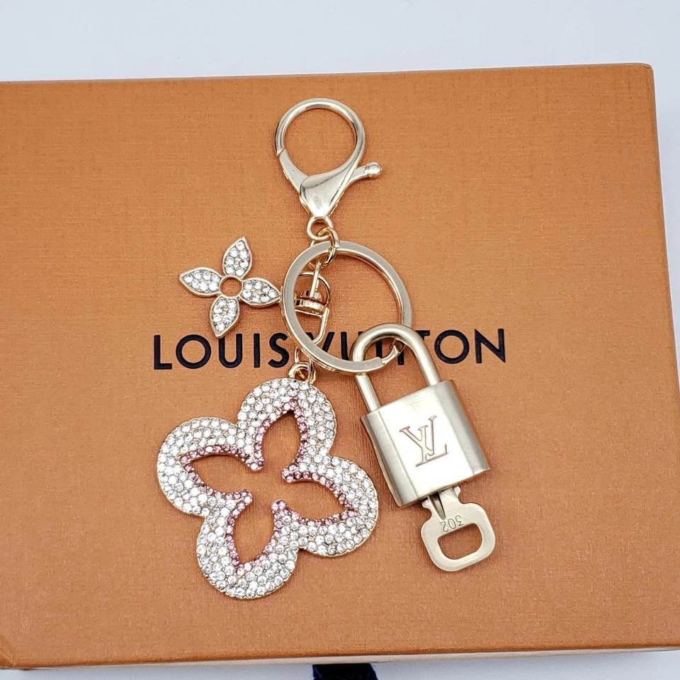 Auténtico Louis Vuitton dorado cerradura y caja con trébol sin marca Foto 3 de 4
