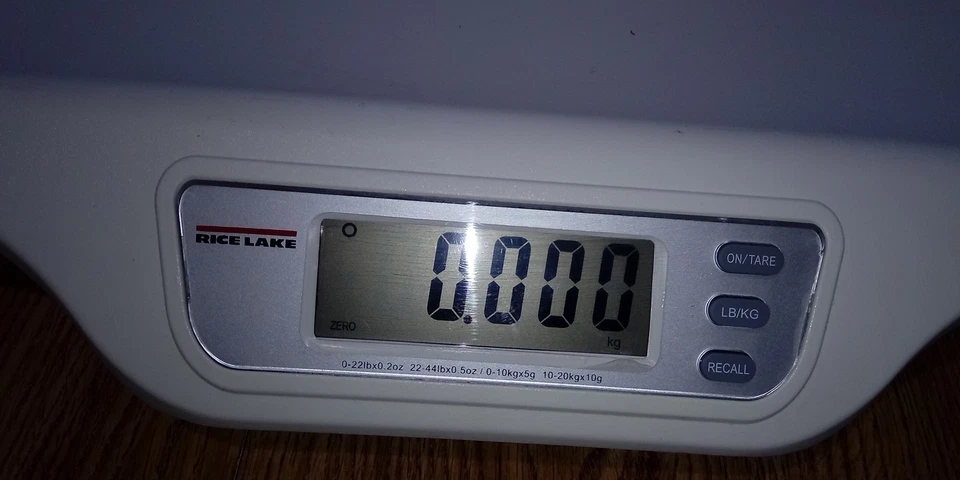 Rice Lake, RL-DBS-2, báscula pediátrica digital de doble rango, 44 lb x 0,5 oz Foto 2 de 4