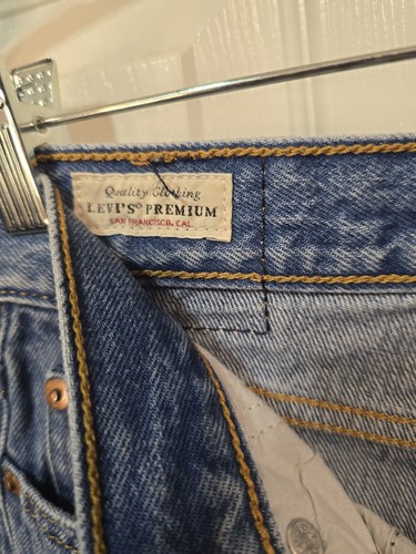 Levi’s Damen Wedgie Icon Fit Ankle Jeans Button Fly High Rise Raw Hem, Größe 27 - Bild 8 von 11