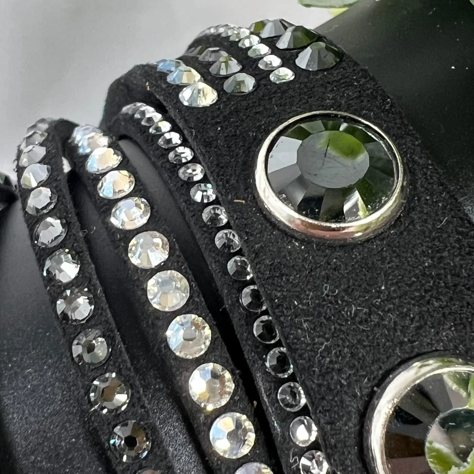 Swarovski Slake Deluxe Jet Black Wrap Bracelete Cristal Vegano Camurça Rocker Glam - Imagem 3 de 4
