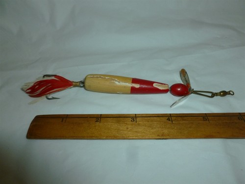 Lote de señuelos de pesca vintage de 2-5/8 pulgadas de madera Pflueger Red Devil D-947 - Imagen 6 de 12