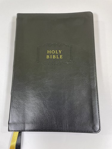 KJV Holy Bible, Medium Font, Tab Index, Center-Column Cross Ref., Leathersoft - Picture 1 of 14