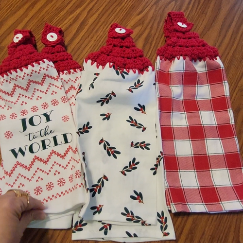 Juego de toallas colgantes para platos de cocina Feliz Navidad con tapas de ganchillo Be Merry - Vídeo 1 de 1