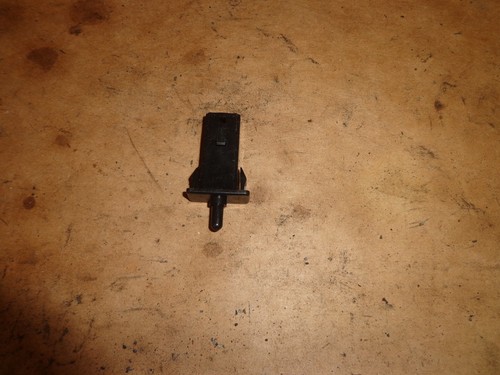 Toyota Supra MK3 1986.5-92 Glove Box Light Switch  - Picture 4 of 13
