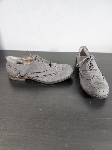 White Mountain Saint Tailored Lace-Up Oxfords Grey Faux Suede Women Size 6M NWOB - Picture 1 of 8