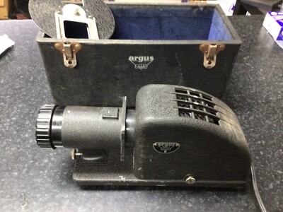 Vintage Argus 300 Slide Projector 1949 receipt tested 4  Anastigmat f3.5 lens.