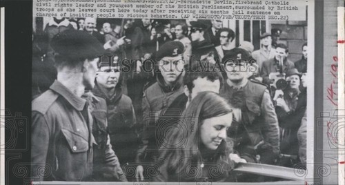 Press Photo civil rights activist Bernadette Devlin released from jail - 第 1/2 張圖片