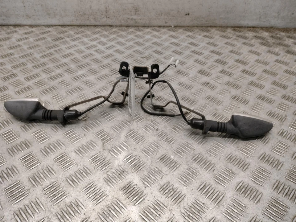 ZERO FXS ZF 2017 indicadores delanteros Foto 4 de 4