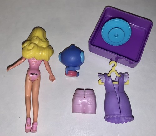 Muñeca Mattel Polly Pocket Princess 2009 con mascota, pastel de fresa y ropa ~ 7 piezas - Imagen 3 de 3