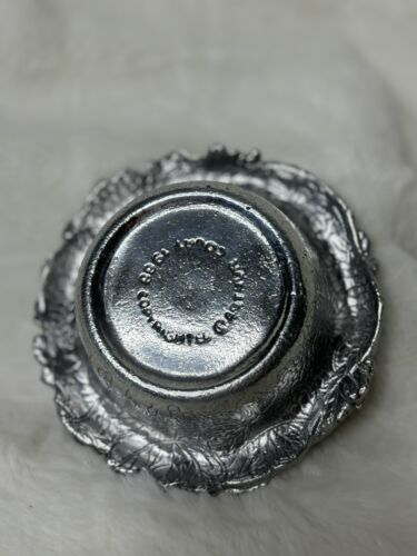Vtg Arthur Court Round Grape & Vine 1988 Aluminum Wine Bottle Coaster Caddy - Picture 4 of 5