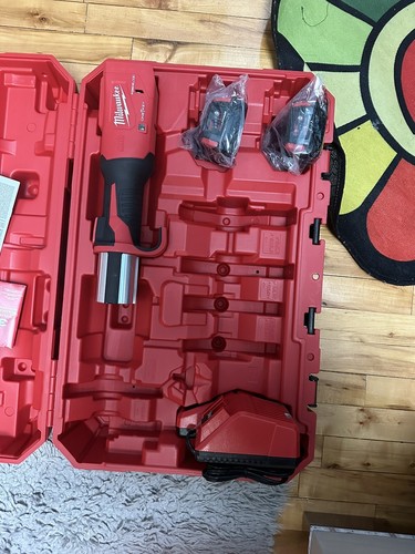 milwaukee m18 fuel 18-volt lithium-ion brushless - Picture 5 of 6