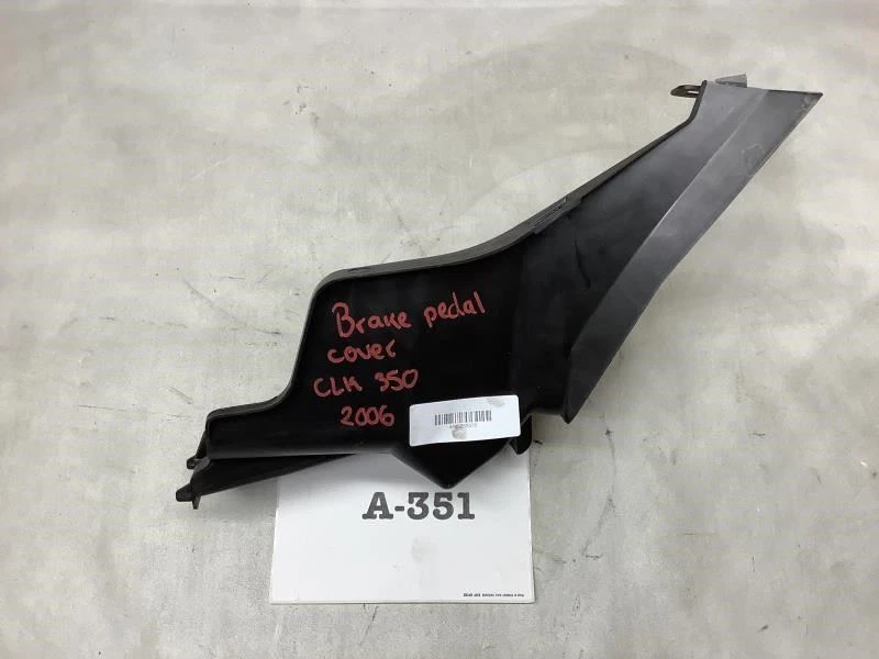 Mercedes Benz CLK350 2006 soporte de pedal de freno de estacionamiento OEM+ Foto 4 de 4