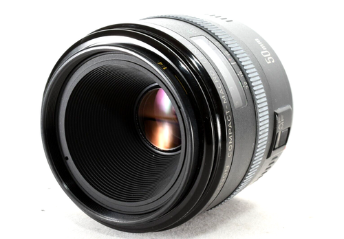 Canon Compact-Macro Lens EF 50mm f/2.5 Good used condition w/covers - Picture 2 of 6