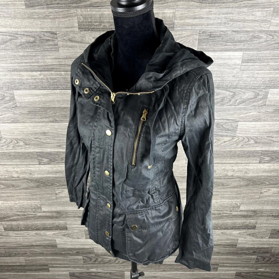 Jaqueta militar feminina FOREVER 21 com zíper completo e encaixe manga longa preta tamanho pequeno - Imagem 2 de 4