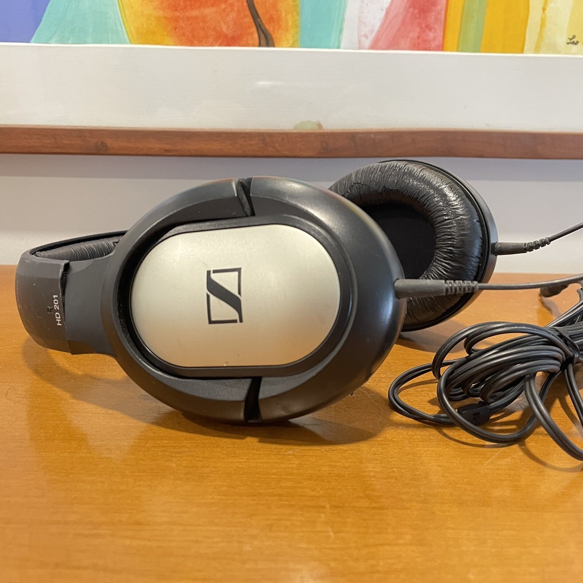 Sennheiser hd 201 lightweight over ear headphones hot sale
