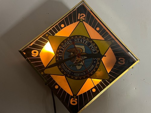VINTAGE ELECTRIC CLOCK BULOVA GLASS BUBBLE FACE illinois state police sticker - Picture 2 of 18