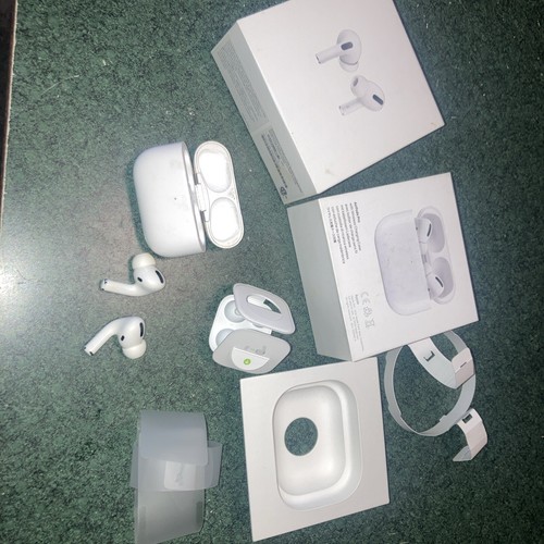 Apple AirPods Pro (1st generation) with Wireless Charging Case, As is Read Descr