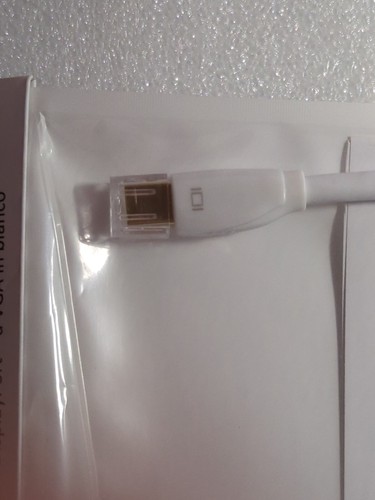 LOT 15 PCS Cable Matters Mini DisplayPort to VGA Adapter 101003-WHT Retail - Picture 4 of 7