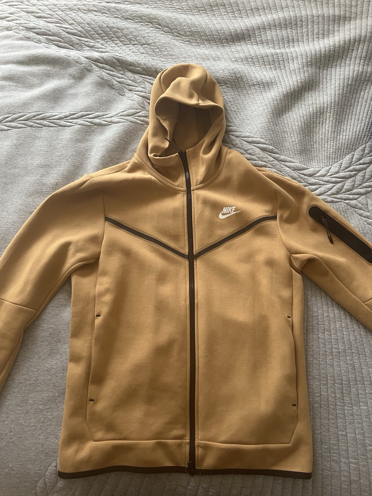 Picture 1 of 1