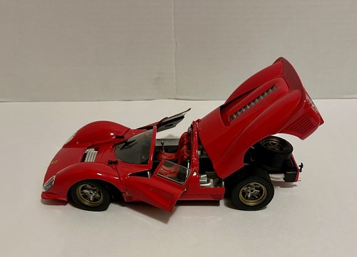 Jouef Evolution - 1967 Ferrari 330 P4 - 1/18th - Picture 6 of 14