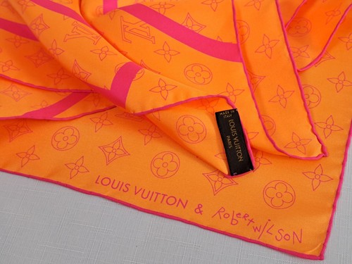 LOUIS VUITTON Robert Wilson Limited Edition Fluo Vert Seide Monogramm Schal. - Bild 2 von 20