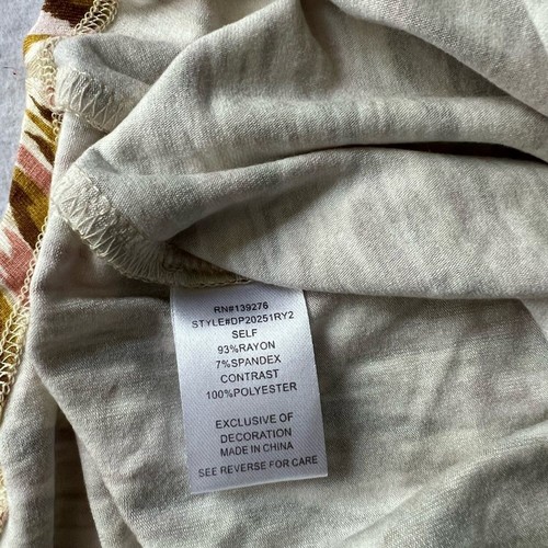 danielrainn NWT Patterned Sleeveless Top with Lace Detail PM - Picture 4 of 6