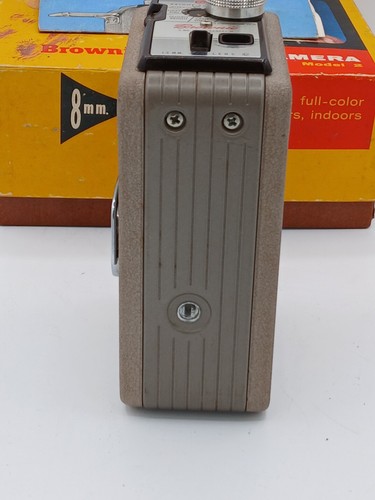 Vintage Kodak Brownie 8MM Model 2 Movie Camera with worn box - Picture 11 of 12