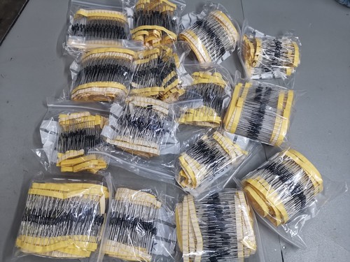 Joblot Of Dale Metal Film Resistor DALE ERC55 / Others 15 Different Values - Picture 15 of 16