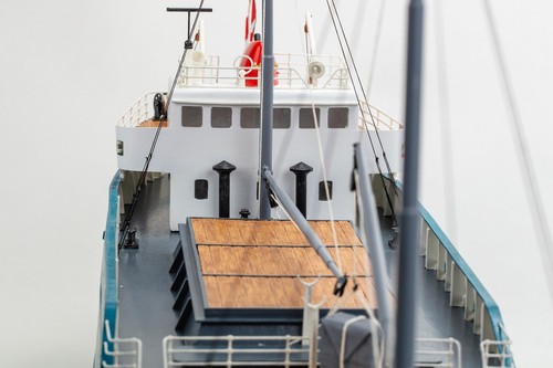 Billing Boats 1/50 Scale Mercantic Model Kit - Picture 8 of 9