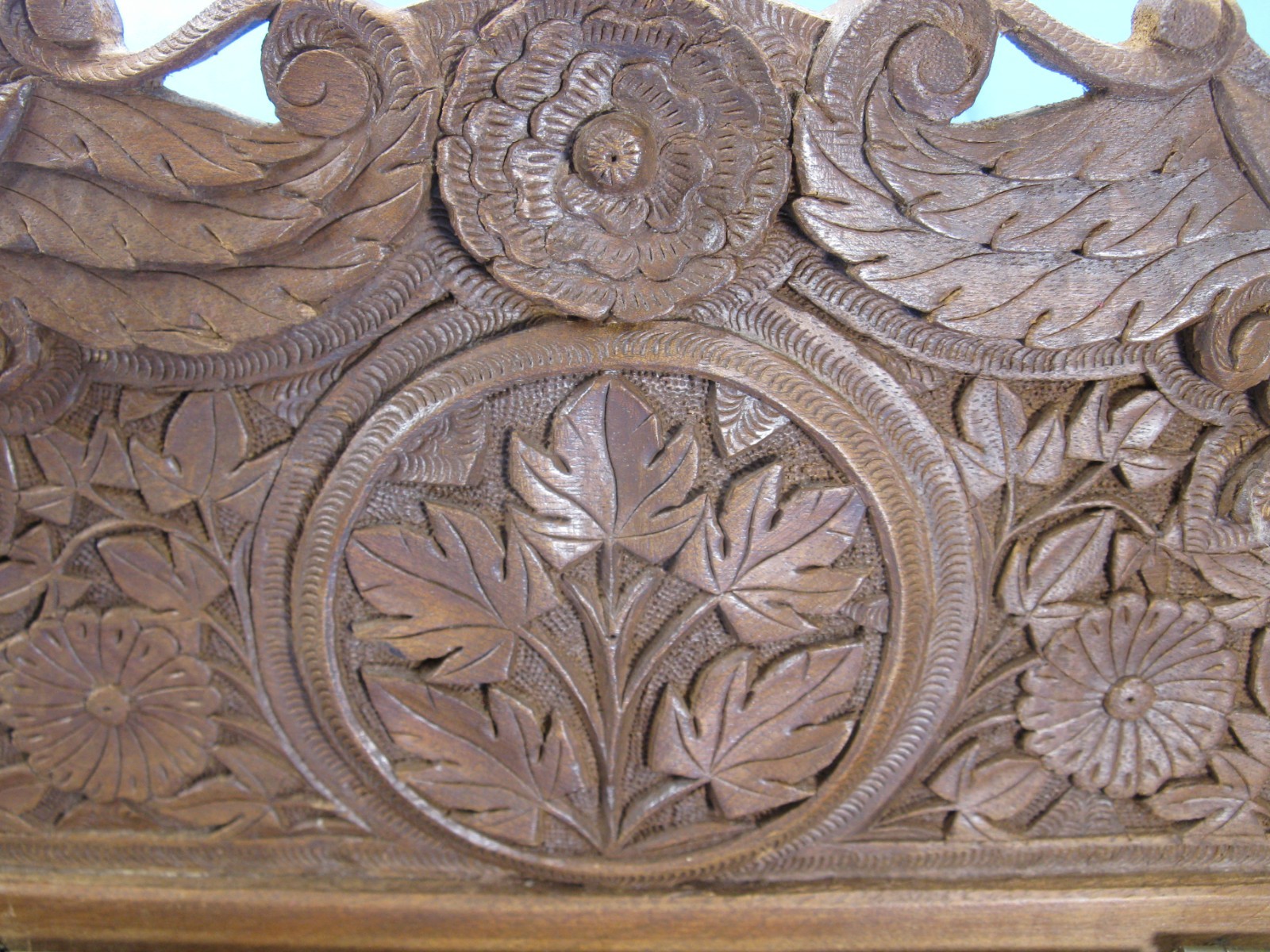 Picture 4 of 12