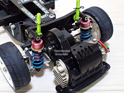 TAMIYA 1/10 FF01 chasis carbono aluminio con muchas piezas opcionales - Imagen 6 de 10
