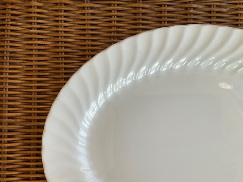 Johnson Brothers Regency platter 13" white swirl oval 13 3/5" Bros - Picture 2 of 6