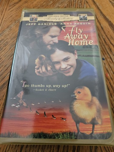 Fly Away Home VHS