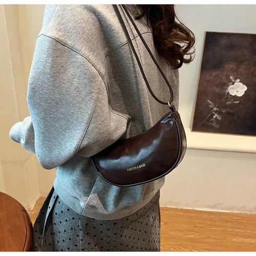 Moon Shaped Underarm Bag One Shoulder Crossbody Bag Trendy Shoulder Bag Women - Picture 6 of 16