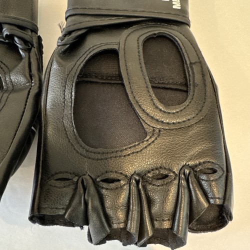 Sports Pro Style MMA Gloves Unisex Black Combat Sports International FG3S MED - Picture 8 of 21