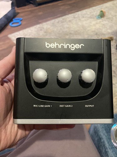 Behringer U-PHORIA UM2 Einkanal Audio Interface - Schwarz