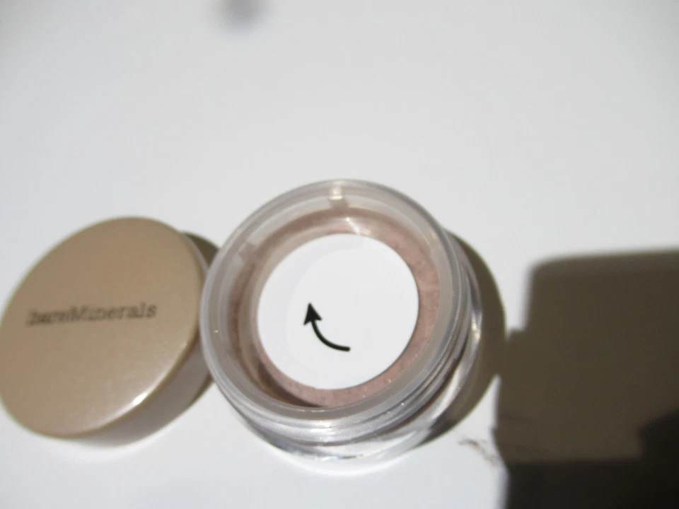 Bare Minerals ~ BLISSFUL PEARL~ Eyeshadow Full Size .57g Bare Escentuals RARE - Image 2 of 2