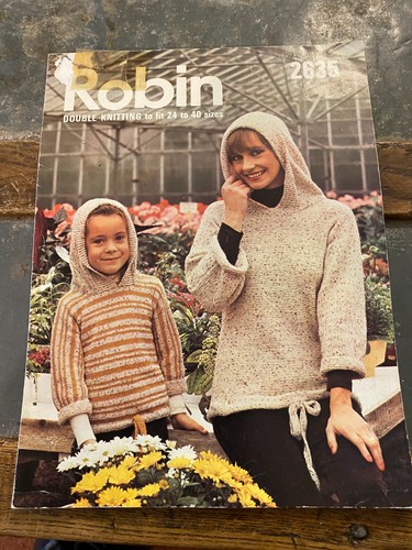 Robin Popover mit Kapuze Vintage Strickmuster DK 24-40" 2635