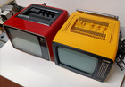 2 TV PORTATILI VINTAGE HYPER POCKET ALIMENTAZIONE sia 12 Volts che a 220 Volts